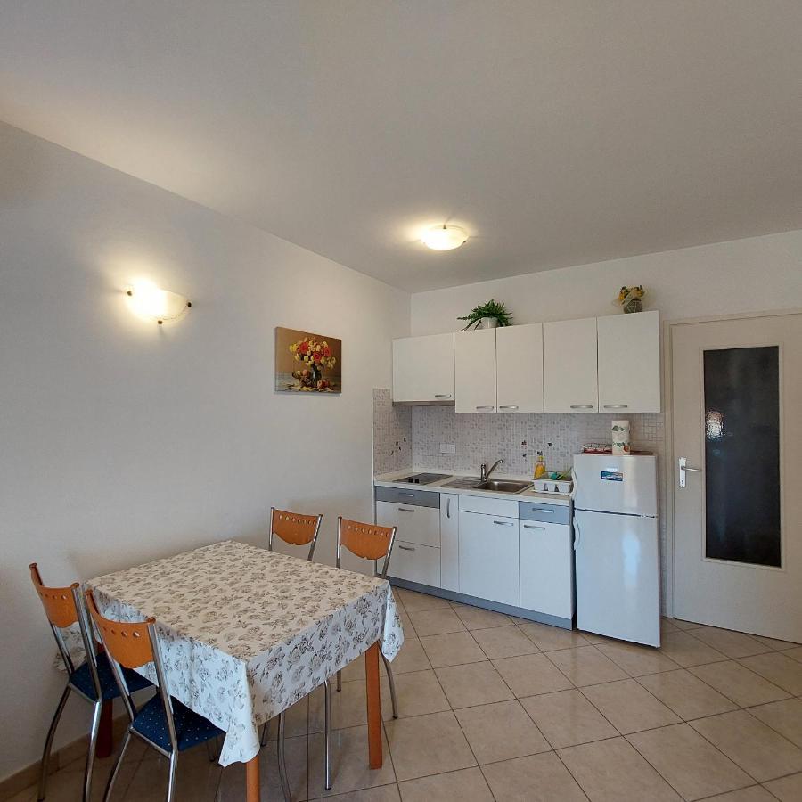 Apartment Ivana,Mali Maj Poreč Eksteriør bilde