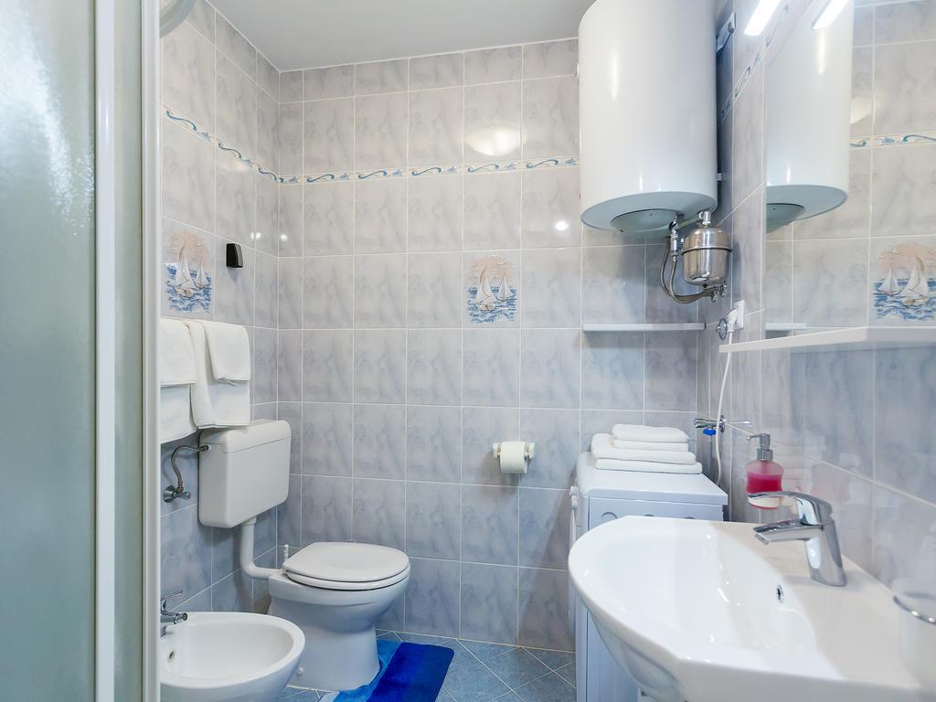 Apartment Ivana,Mali Maj Poreč Eksteriør bilde